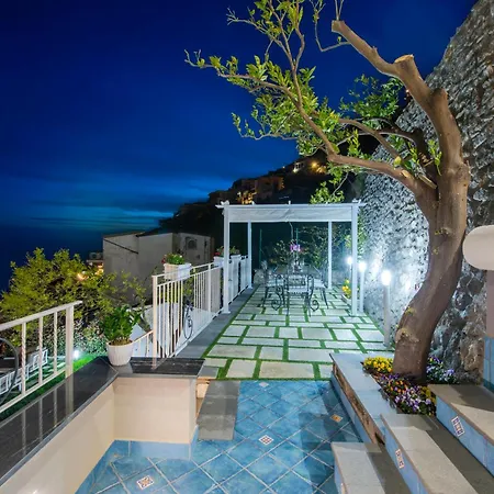 Teresea- Just Steps From The * Praiano