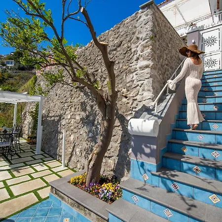 Teresea- Just Steps From The Holiday home
